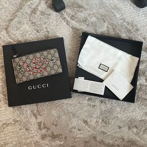 Gucci Snake Wallet with Zipper